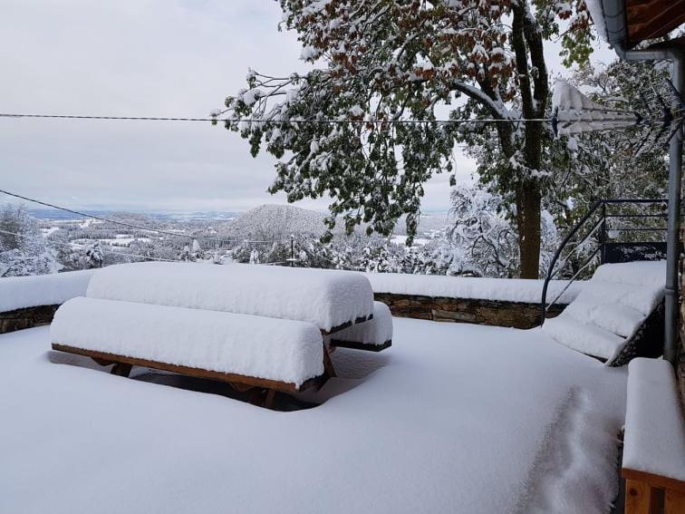 Chambre D'Hotes Aux Pays Des Sucs Saint-Hostien Exterior photo